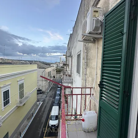 Affittacamere Dimora Sovrana Gaming 3*